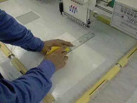 電腦繡花當(dāng)中平繡的開位步驟