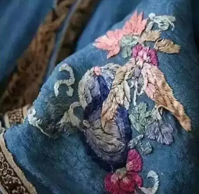 湘繡蘊(yùn)藏著怎樣的美？誰才能真正讀懂她的