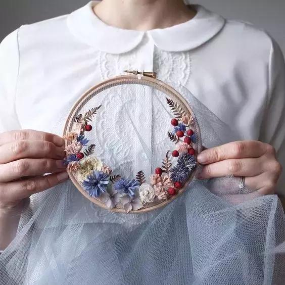 花會(huì)枯萎，用刺繡來表達(dá)你的愛吧