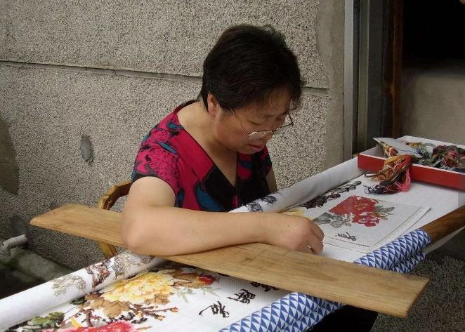 中國刺繡的特點(diǎn)介紹